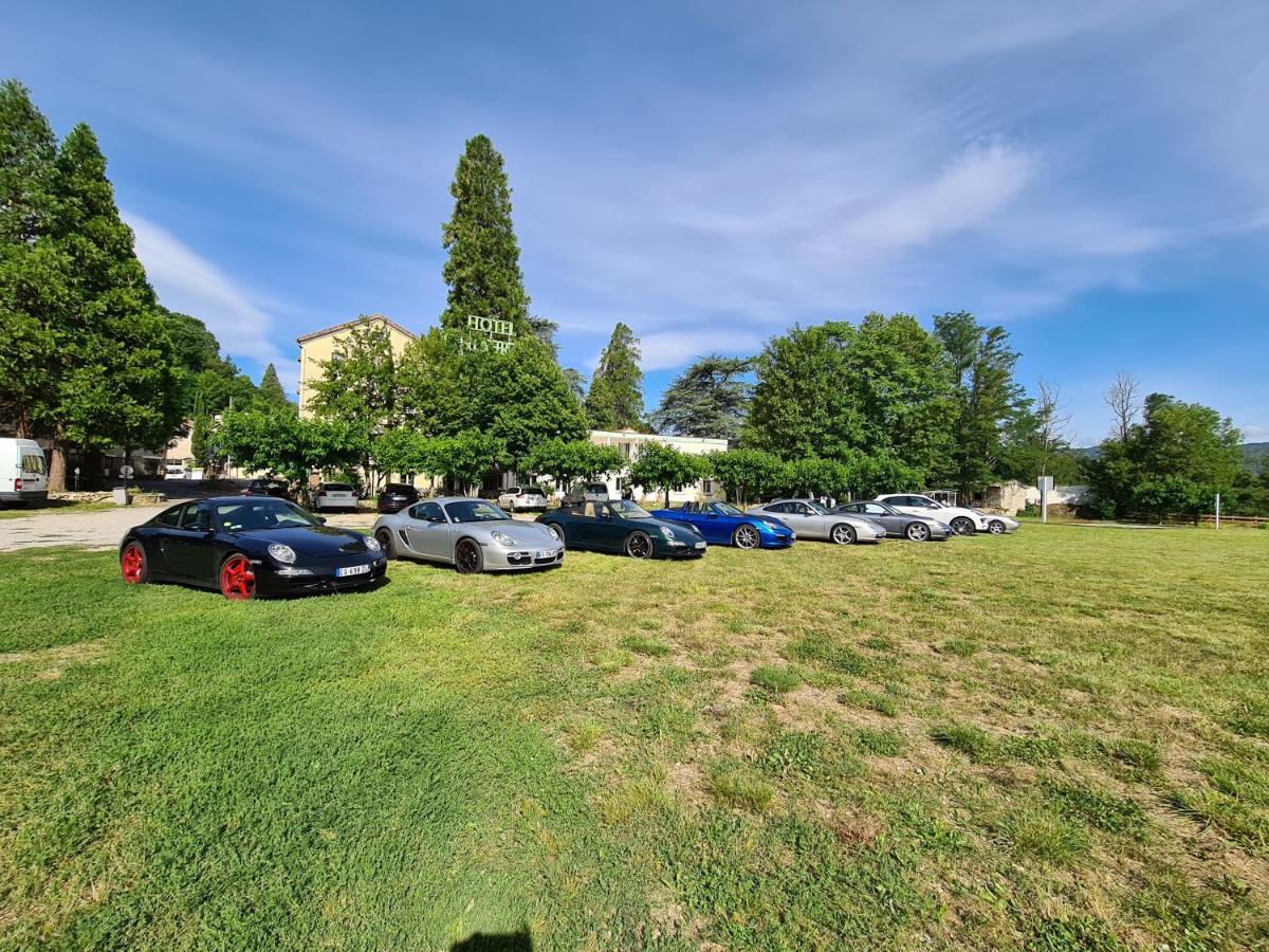 Hotel Logis Les Cedres