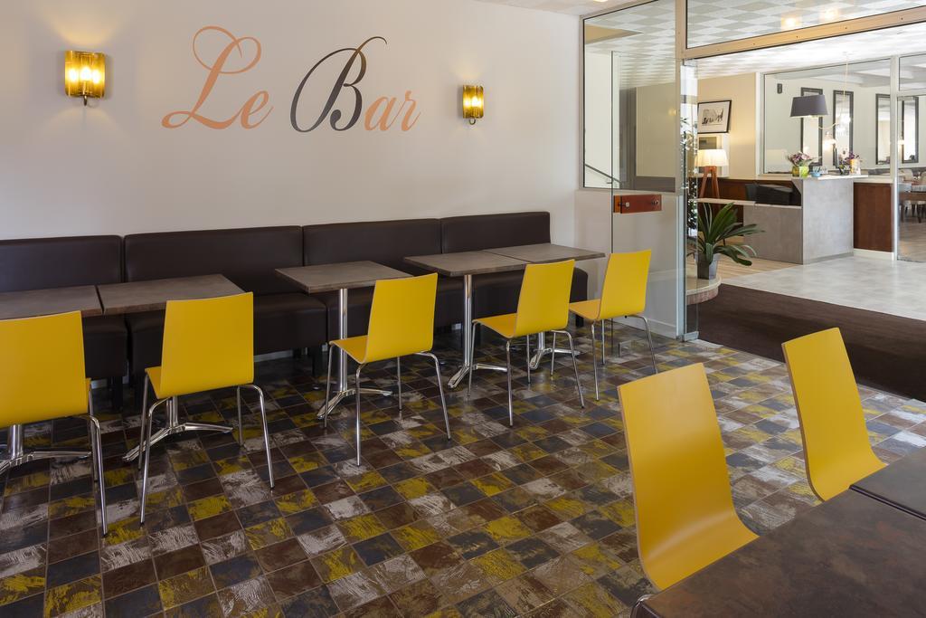 Logis Les Cedres Hotel 3*